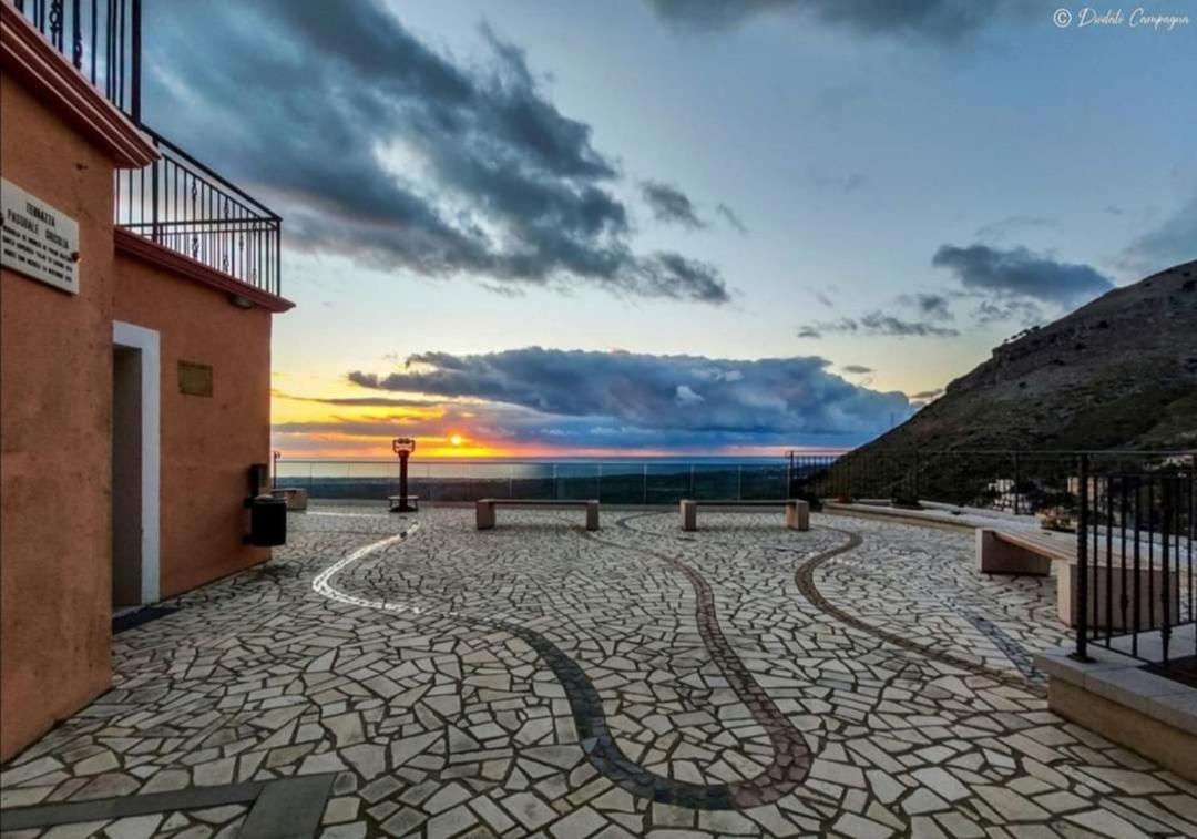 La Rocca Dei Borboni Santa Domenica Talao Exterior foto